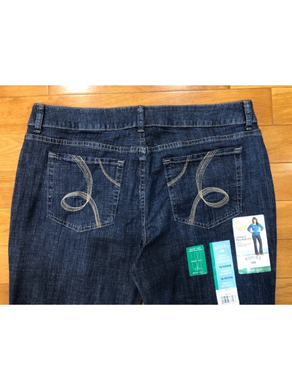 NWT Lee Riders Mid Rise Boot Cut Blue Jeans Size 18P Classic Western Inspired - Picture 8 of 11
